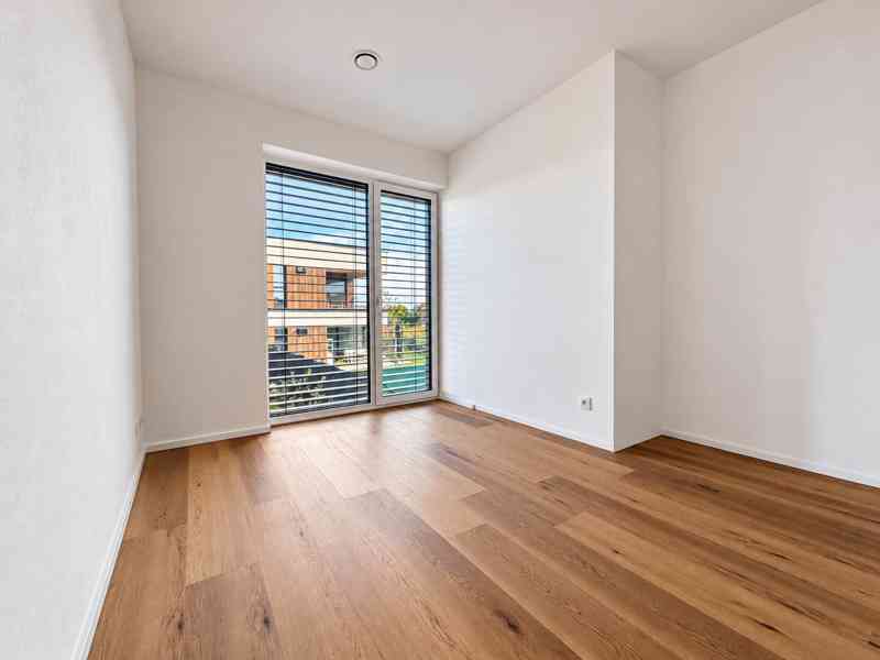 Pronájem bytuPronájem nadstandardního bytu 5+kk se zahradou  - foto 10