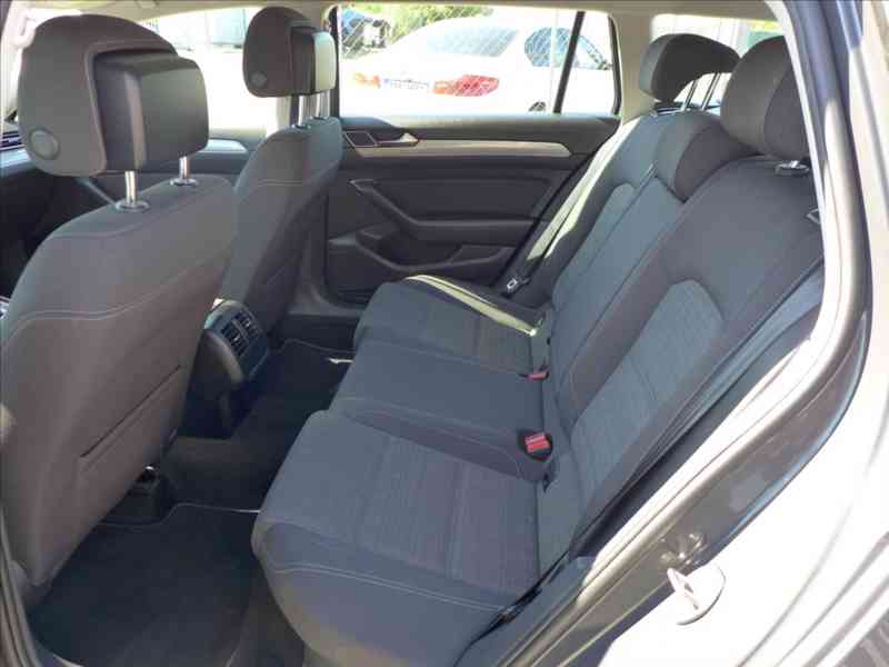 Volkswagen Passat 2,0 TDI LED, NAVI, APP, DPH - foto 6