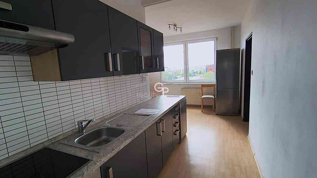Pronájem bytu 2+1 s lod., ul. Větrná, Č. Budějovice - foto 2