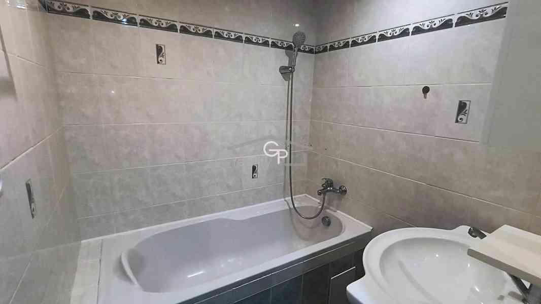 Pronájem bytu 2+1 s lod., ul. Větrná, Č. Budějovice - foto 9