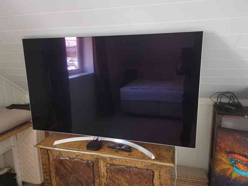 LG OLED TV - foto 4