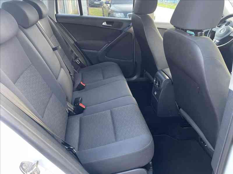 Volkswagen Tiguan 2,0 TDi DIGI AC, PDC, 1.MAJ - foto 9