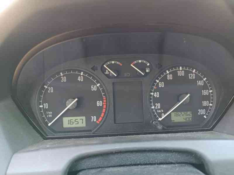 Škoda Fabia 1 (1,4 MPi) - foto 14