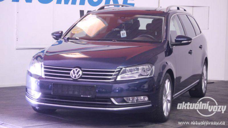 Volkswagen Passat 2.0, nafta, r.v. 2011, navigace, kůže - foto 11