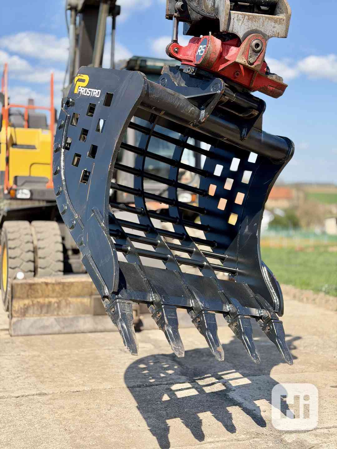 Prosévací lopata s upínáním S60,  šířka 1 350mm - foto 1