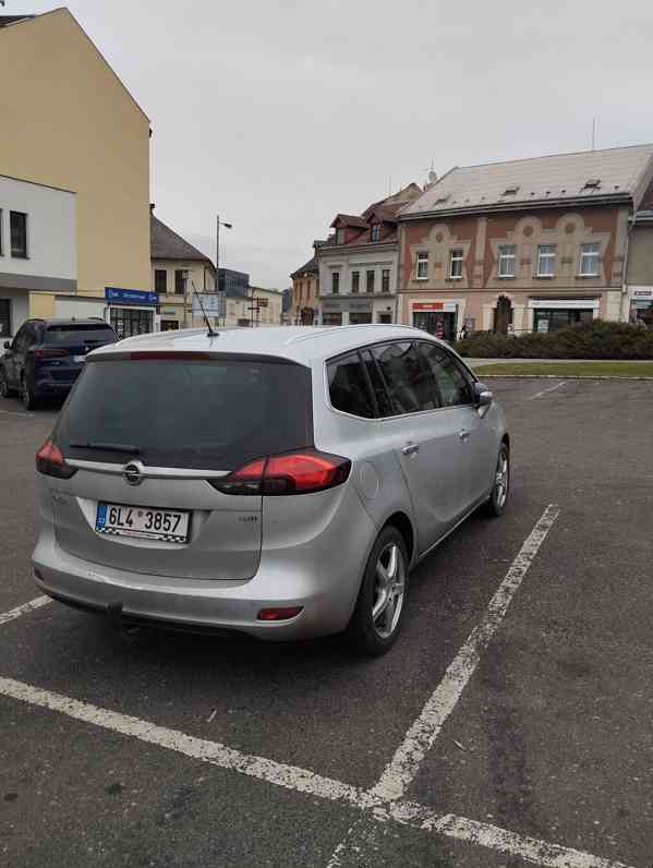 Opel Zafira - foto 9