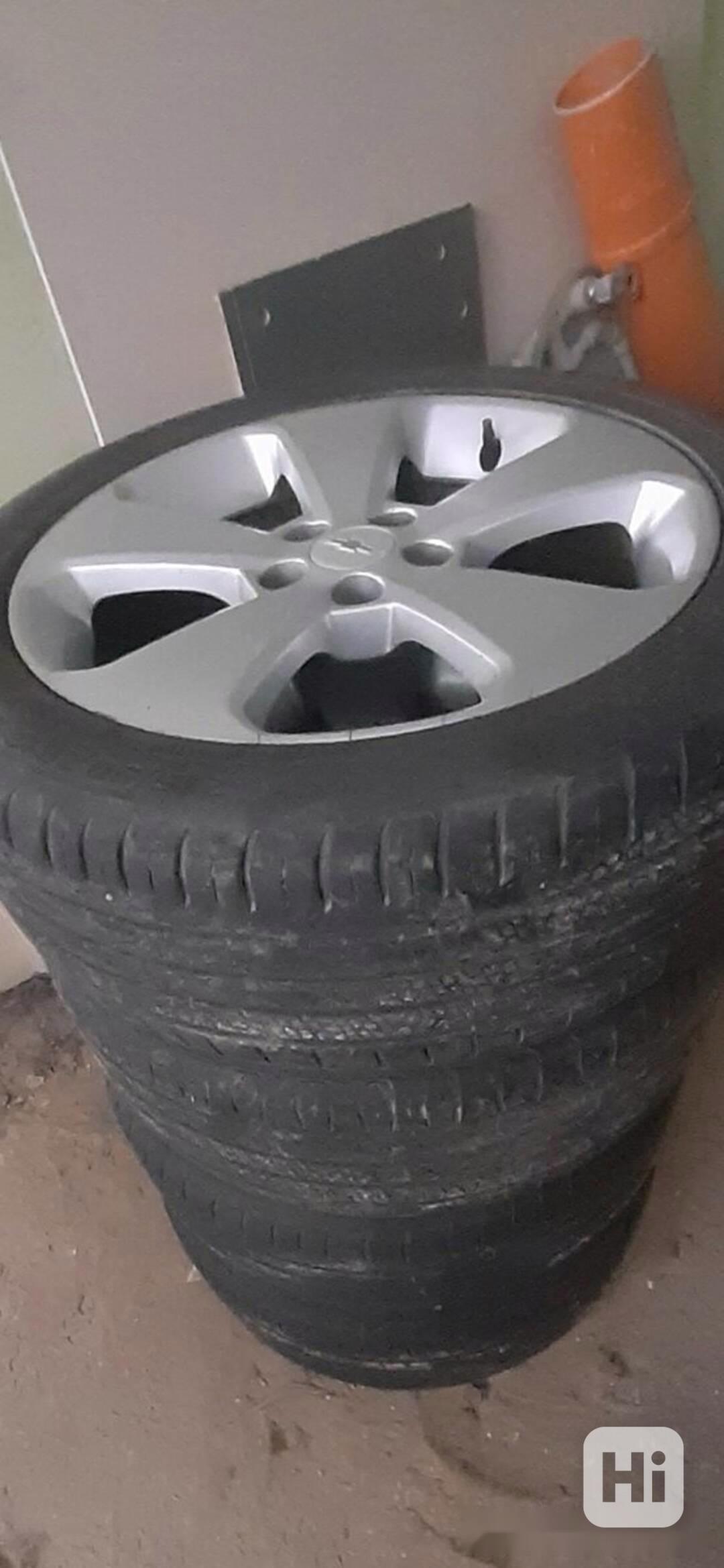 Chevrolet Cruze originální sada.4 ks kol, 215/50 zr17, 5x100 - foto 1