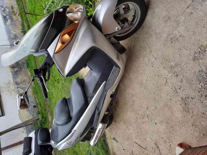 Prodám suzuki Burgman AN400 - foto 2