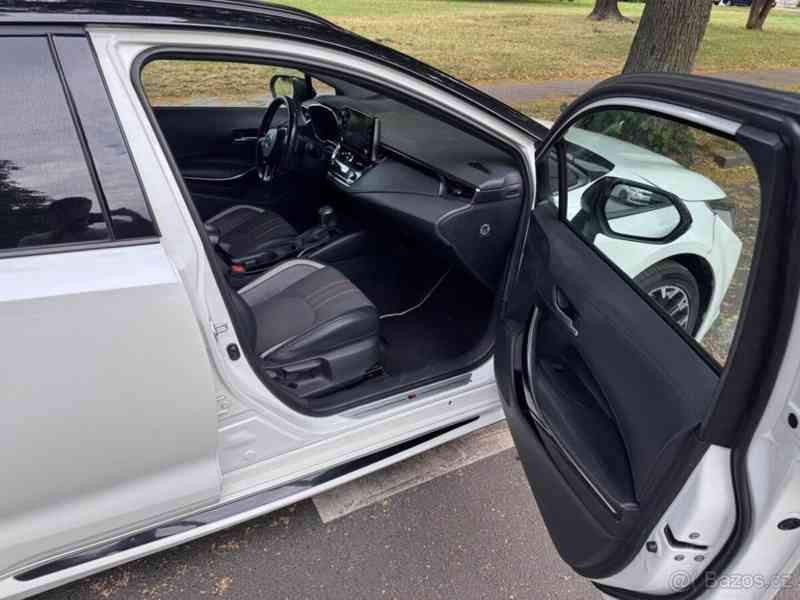 Toyota Corolla 1,8 hybrid GR Sport 09/2021 - foto 6