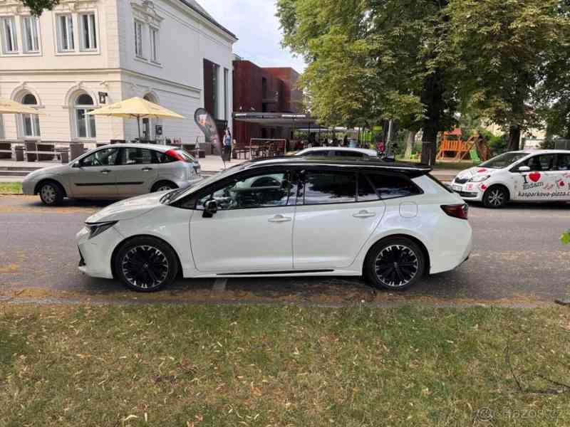 Toyota Corolla 1,8 hybrid GR Sport 09/2021 - foto 3