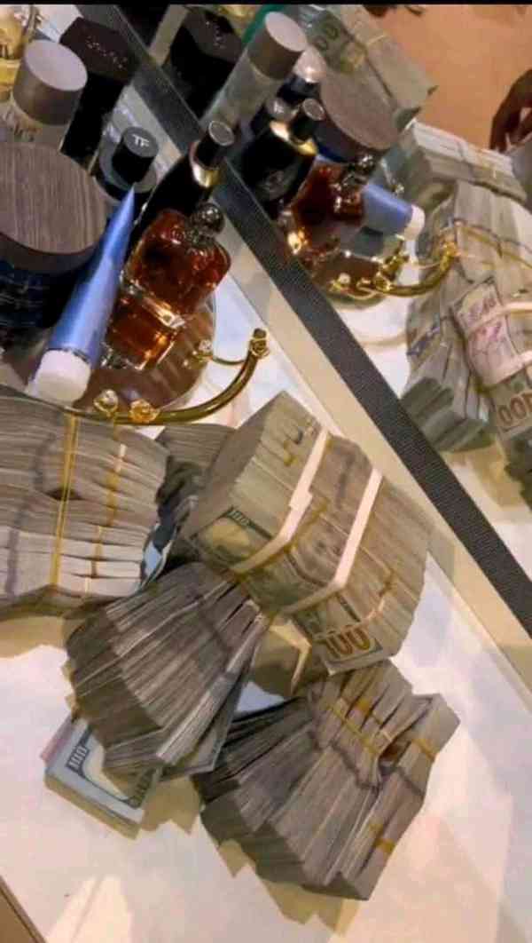 Illuminati Agent call 0761255151/0702388589