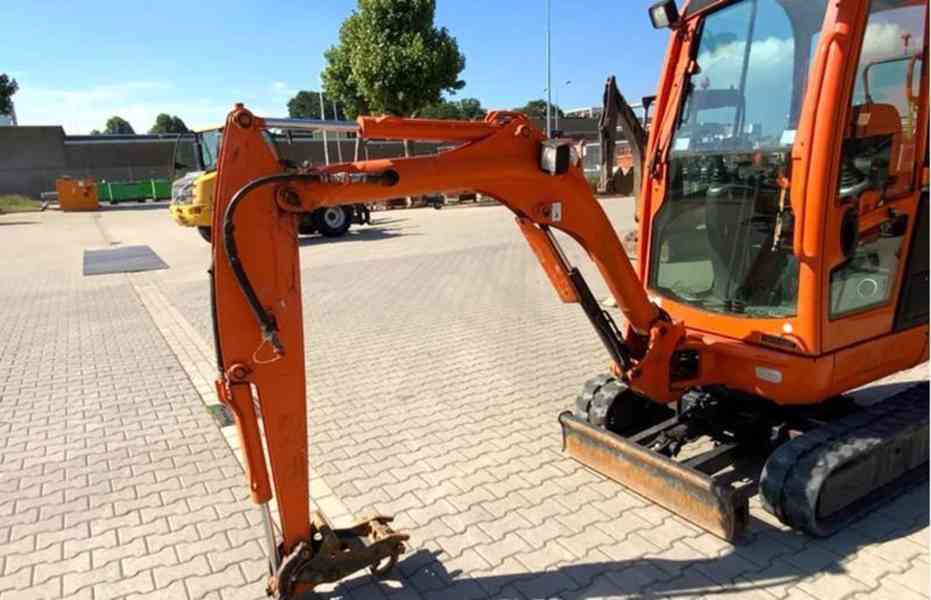 Mini rýpadlo JCB 8018 - foto 5