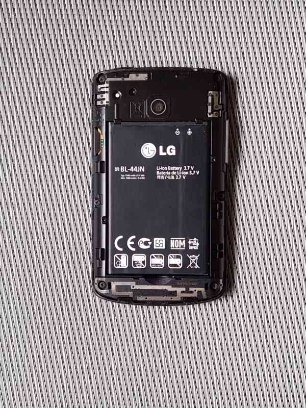 Mobilní telefon LG-E410i - foto 3