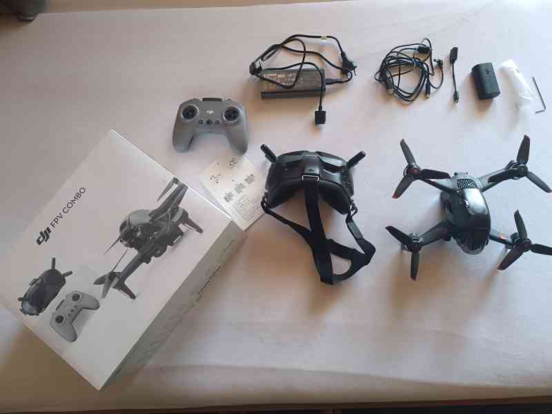 Dron DJI FPV Combo - foto 2