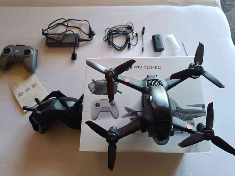 Dron DJI FPV Combo - foto 13