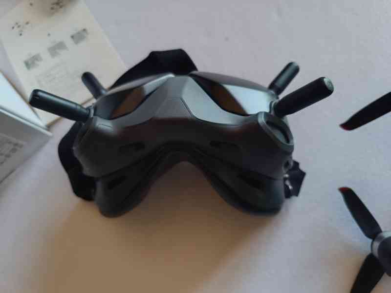 Dron DJI FPV Combo - foto 9