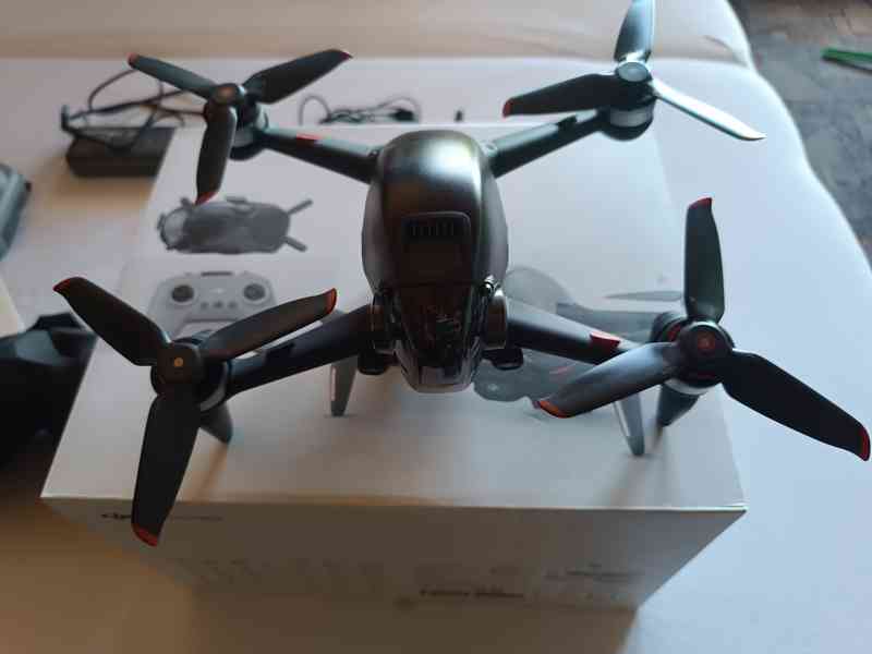 Dron DJI FPV Combo - foto 14