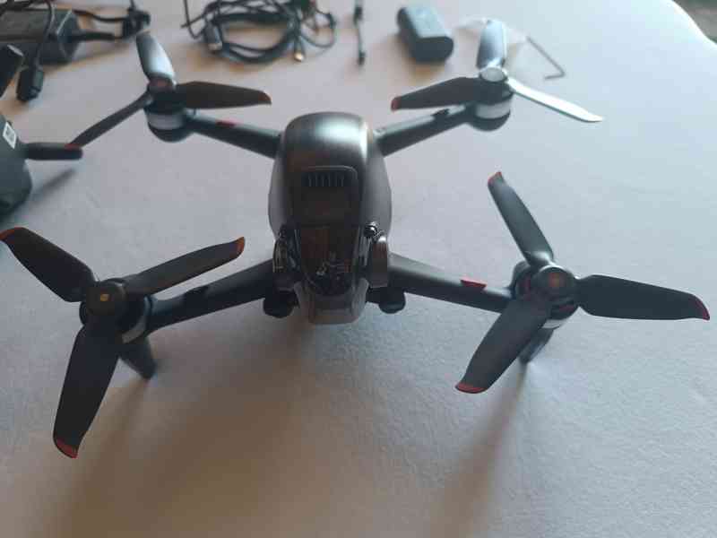 Dron DJI FPV Combo - foto 4