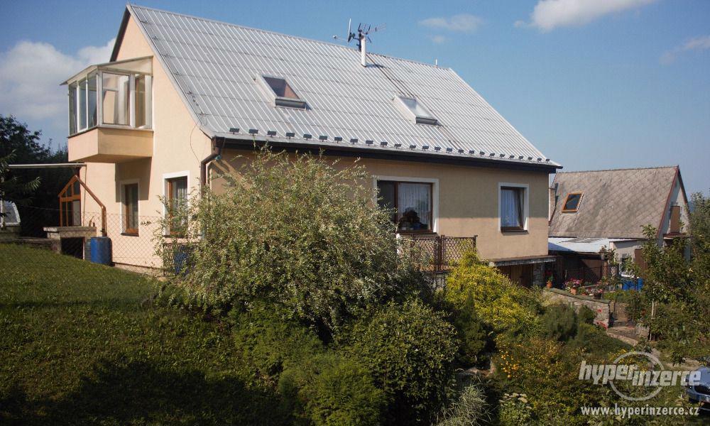 Knínice (okr.Blansko), RD - garáž, dílna, zimní zahrada - foto 1