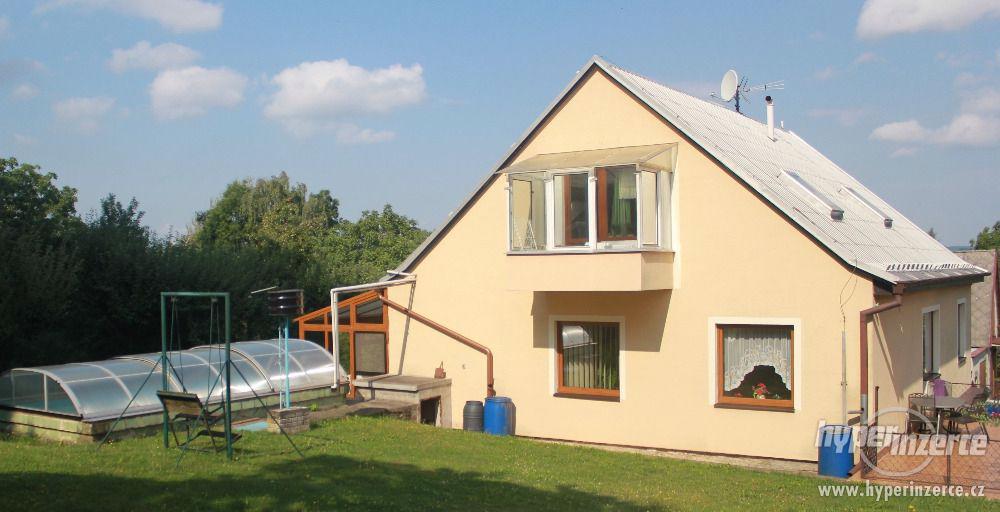 Knínice (okr.Blansko), RD - garáž, dílna, zimní zahrada - foto 3