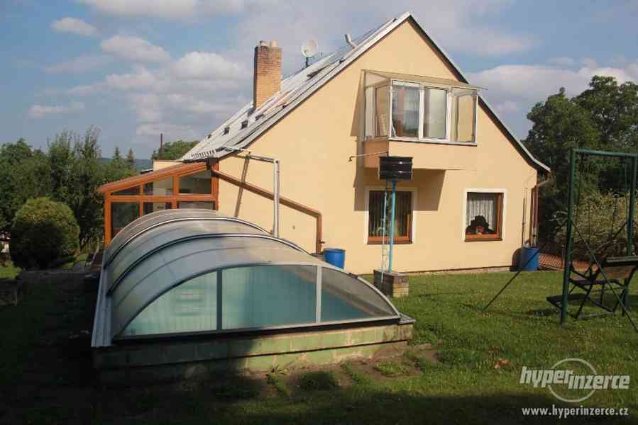 Knínice (okr.Blansko), RD - garáž, dílna, zimní zahrada - foto 4