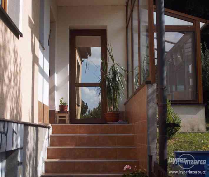 Knínice (okr.Blansko), RD - garáž, dílna, zimní zahrada - foto 5