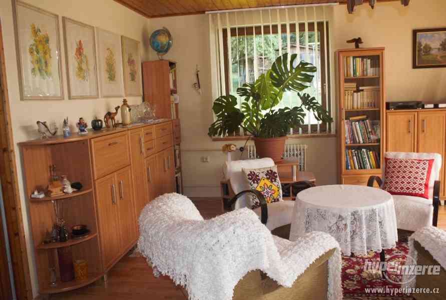 Knínice (okr.Blansko), RD - garáž, dílna, zimní zahrada - foto 7