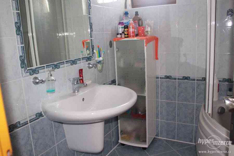 Knínice (okr.Blansko), RD - garáž, dílna, zimní zahrada - foto 8