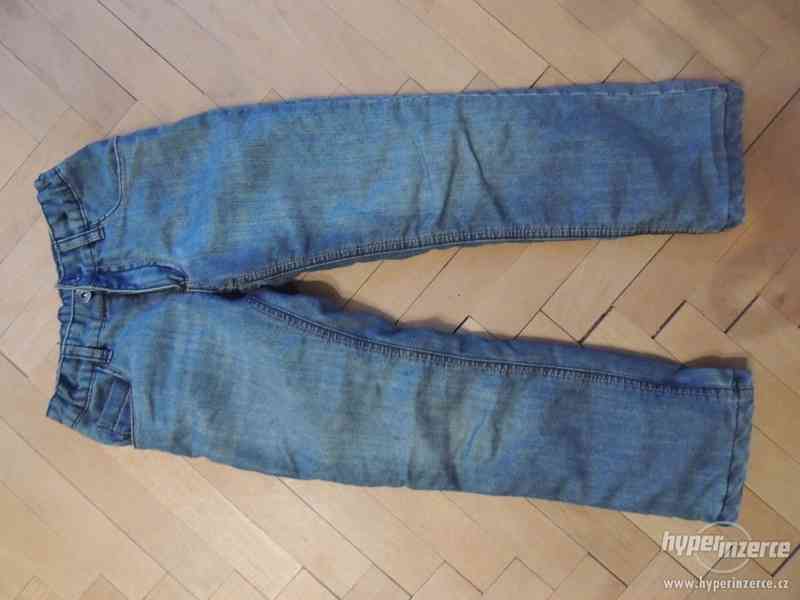 Džínové kalhoty vyteplené podšívkou vel.122 - foto 1