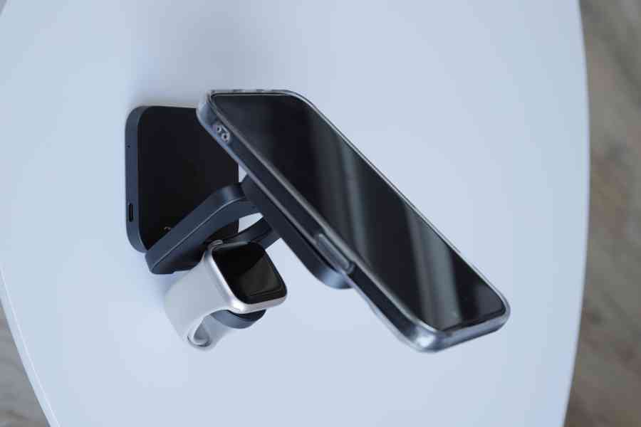 Bezdrátová nabíječka Cubenest E310 3v1 pro iPhone zařízení - foto 4