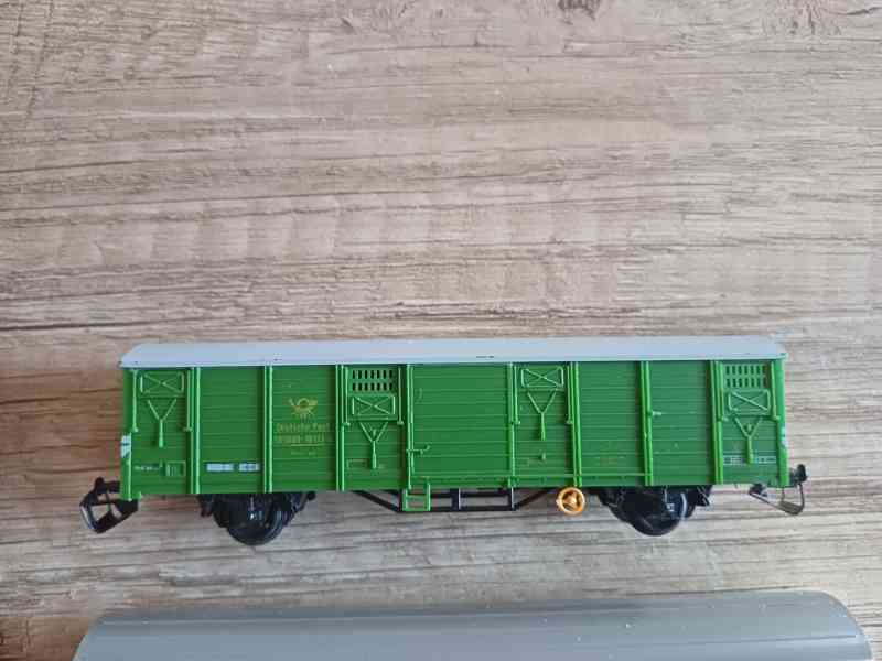 Kryté nákladní vagony.  TT - foto 3