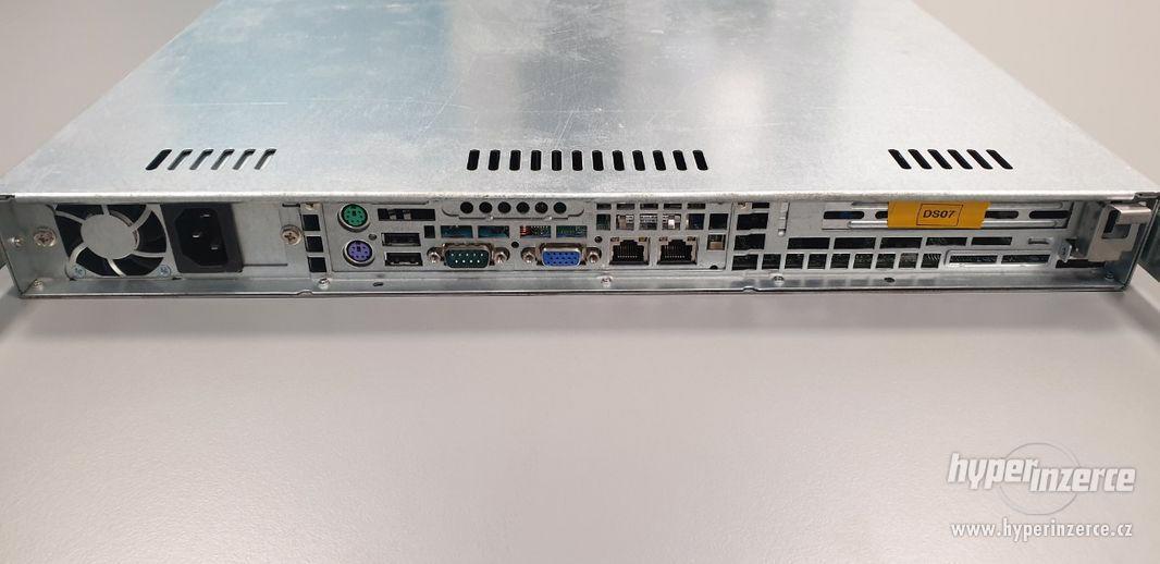 server Supermicro, X7SBi, Intel Core2Duo E8200, 2x WD 250 GB