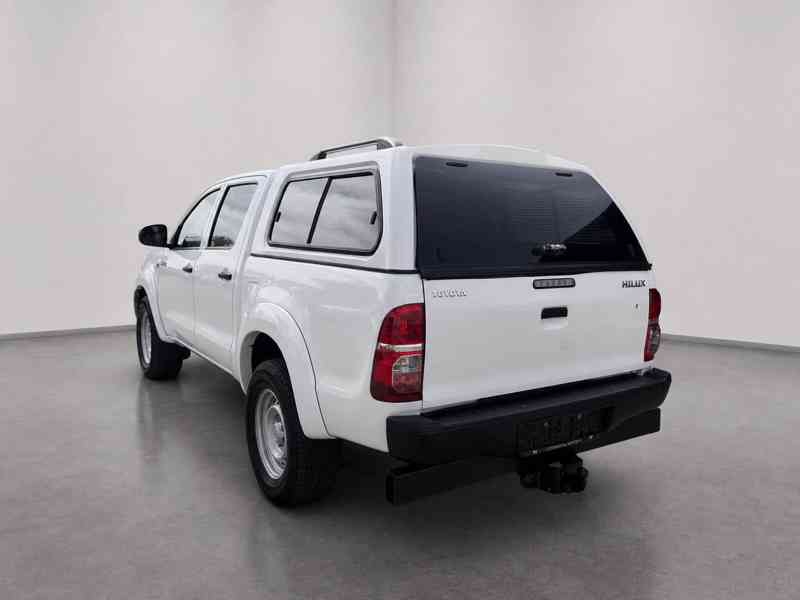 Toyota Hilux 2,5 D4D Life 4x4 106kw - foto 17
