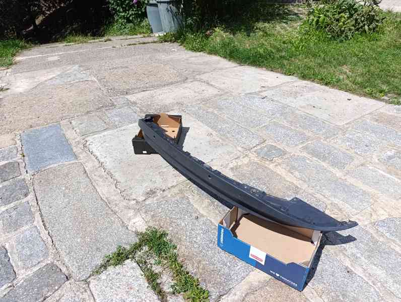 Zadni naraznik spoiler vw id3 10A807521 Volkswagen  - foto 6