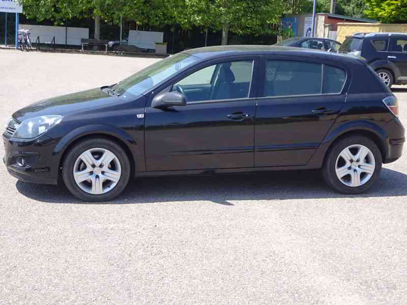 Opel Astra 1.6i r.v.2009 (85 kw) stk:6/2027 - foto 3