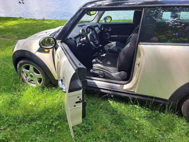 Mini Clubman 1,6 - foto 8