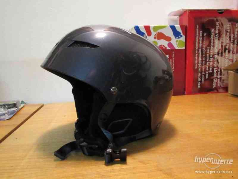 Sjezdovou  helmu GIRO velikost S - foto 2