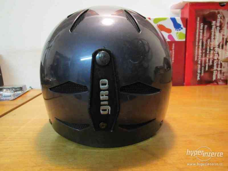Sjezdovou  helmu GIRO velikost S - foto 4