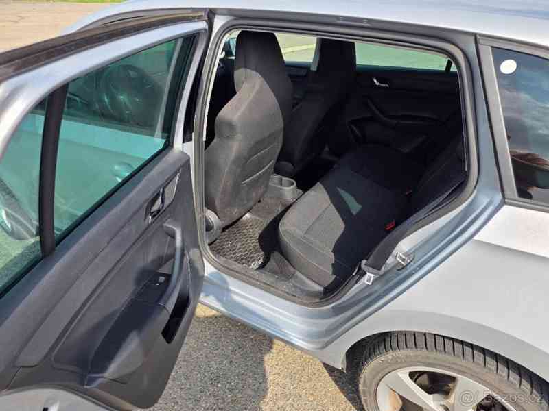 Škoda Rapid 1,6   TDI - foto 14