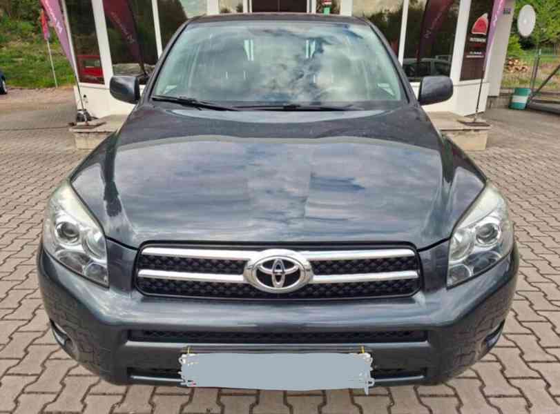 Toyota RAV-4 2,2 D-CAT 4x4 130kW - foto 3