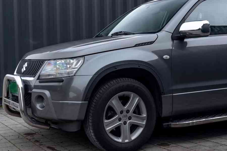 Suzuki Grand Vitara 2.0i benzín 103kw - foto 21