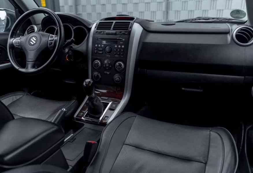 Suzuki Grand Vitara 2.0i benzín 103kw - foto 16