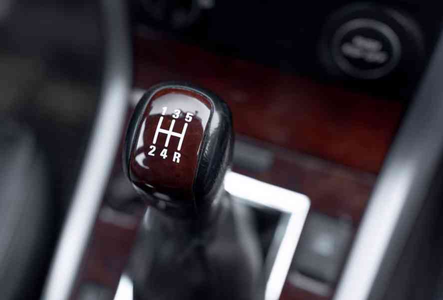 Suzuki Grand Vitara 2.0i benzín 103kw - foto 18