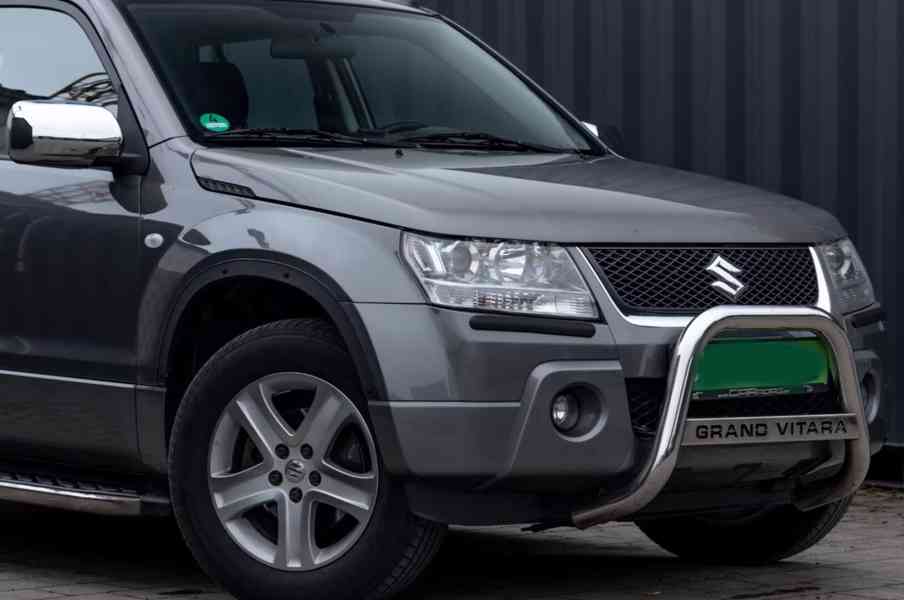 Suzuki Grand Vitara 2.0i benzín 103kw - foto 23
