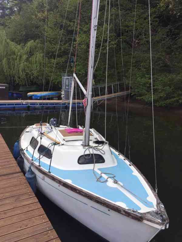 Laminátová plachetnice HURLEY MARINE 18 - foto 2