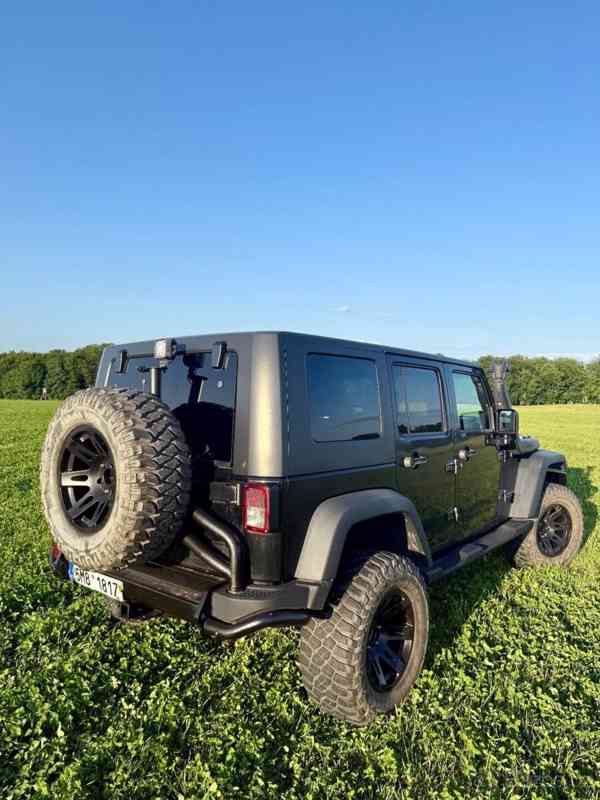 Jeep Wrangler 2,8   Rubicon CRD - foto 7