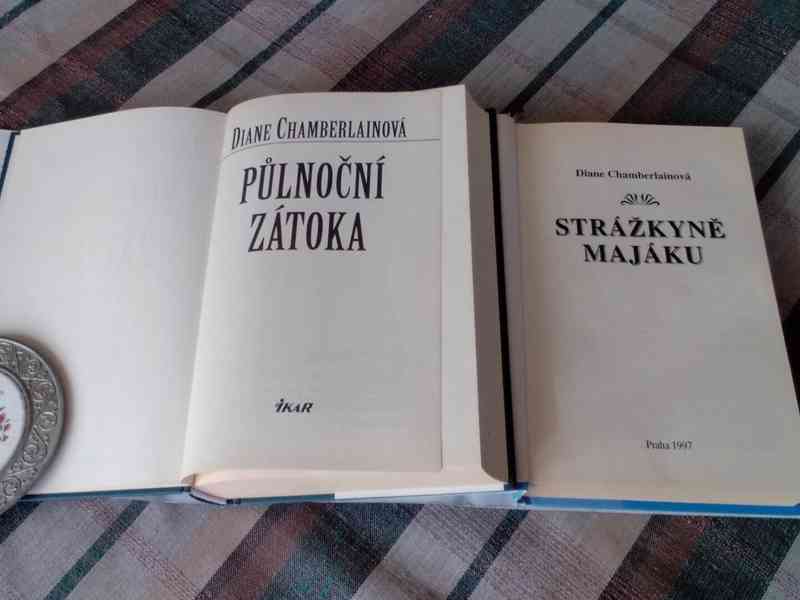 Půlnoční zátoka , Strážkyně majáku       - foto 3