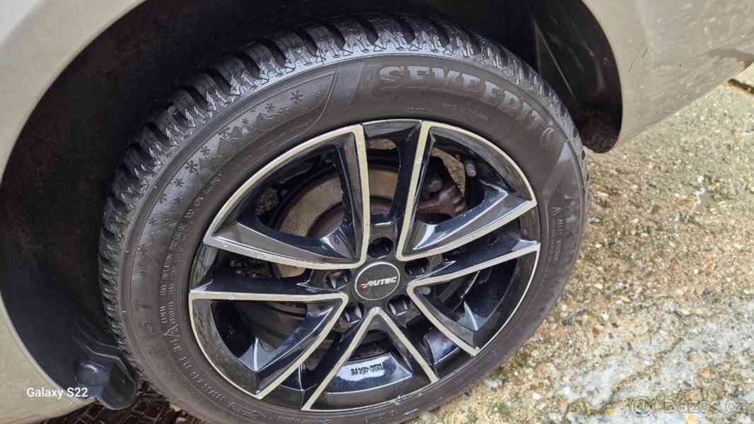 Škoda Fabia 1,6   2 automat 2009 163 350 km - foto 12