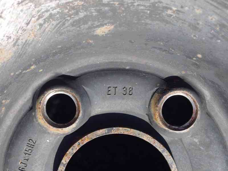 Sada zimních kol Škoda Octavia I 195/65 R15 - foto 10