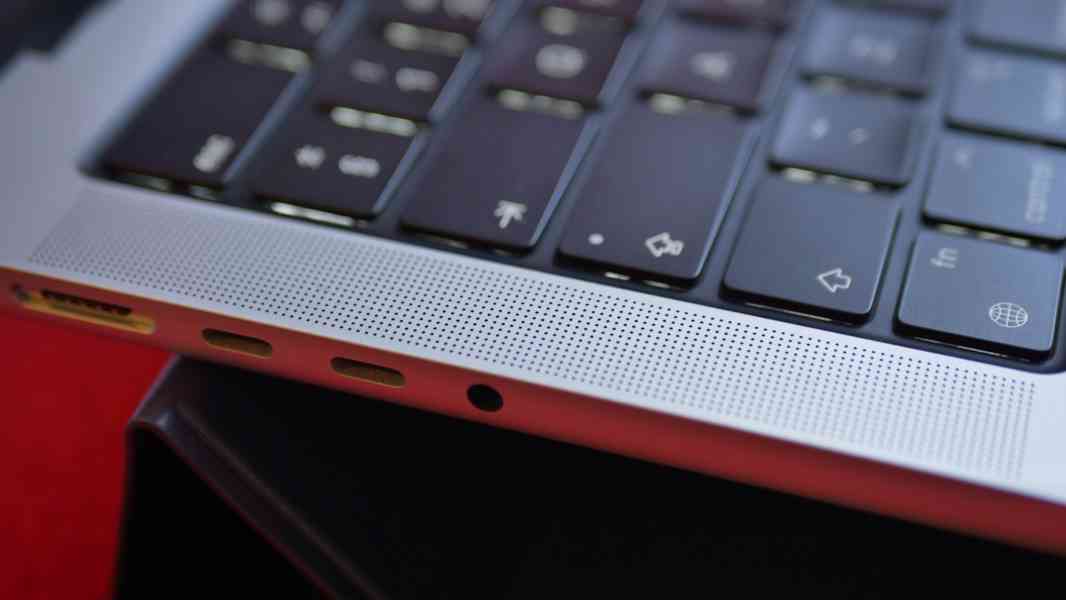 MacBook Pro 14 | M1 Pro (2021) | 16GB RAM | 1TB SSD  - foto 16